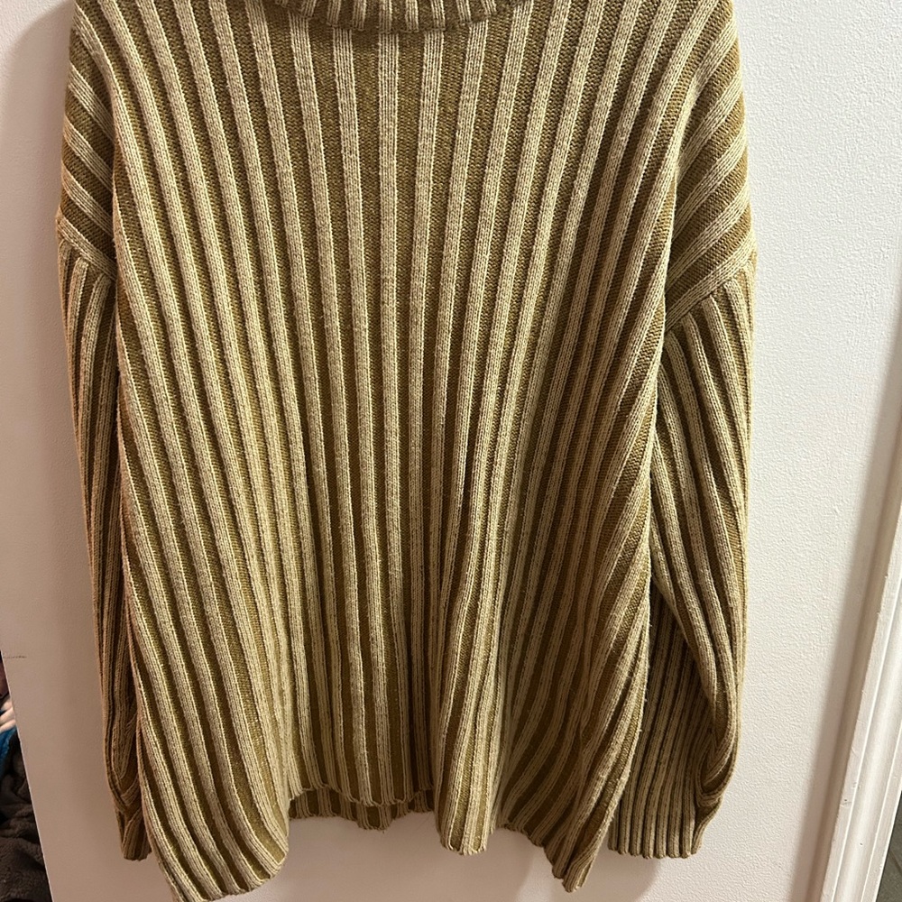 South Pole Men's Brown/Tan Ribbed Crewneck‎ Sweater Size L